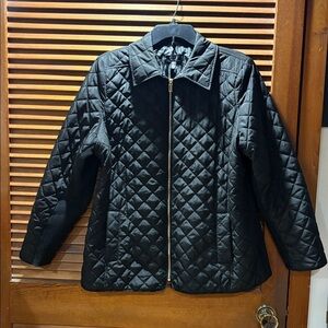EUC Jones New York Black Quilted Lightweight Jacket